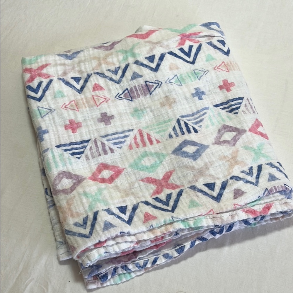Aden & Anais Geometric Patterned Muslin Swaddle Blanket